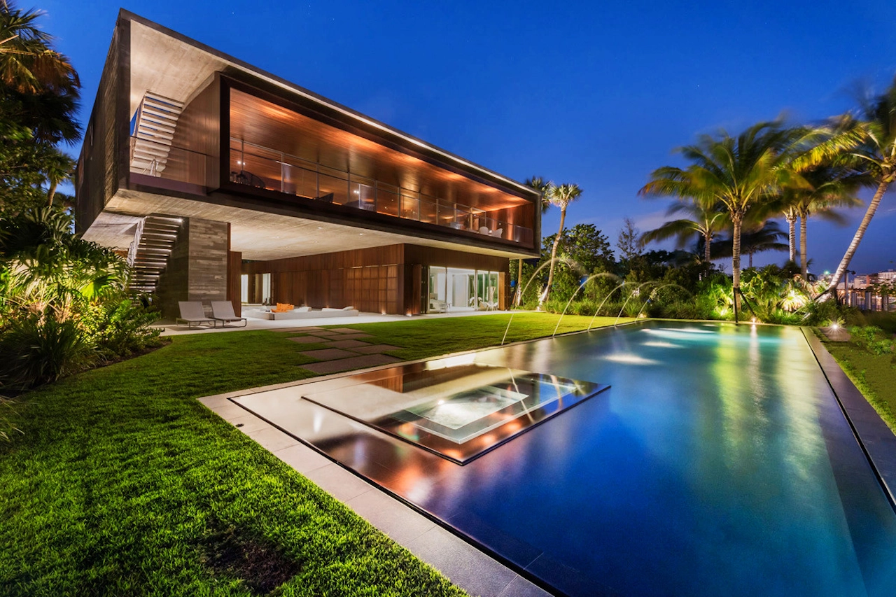 Superior Villas: Redefining Opulence in the Heart of Miami Image