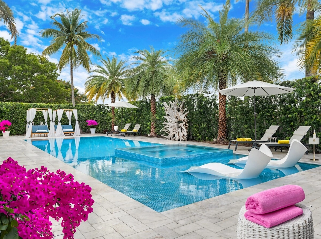 Vacation Luxury: Indulge in High-End Rentals in Miami Image